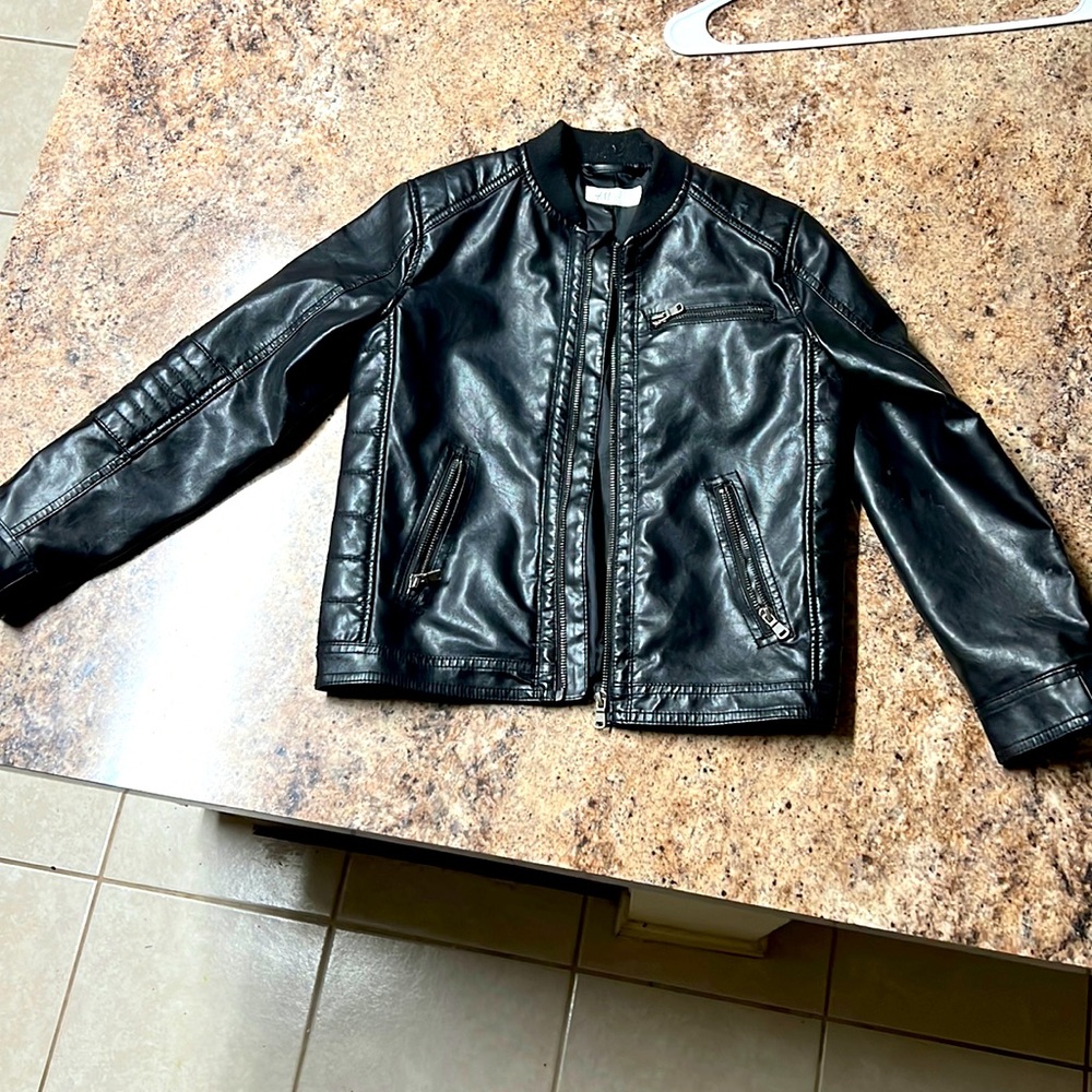 boys H&M faux leather jacket size 8-9 black excellent condition